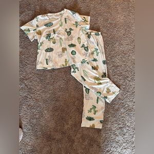 Pajama set